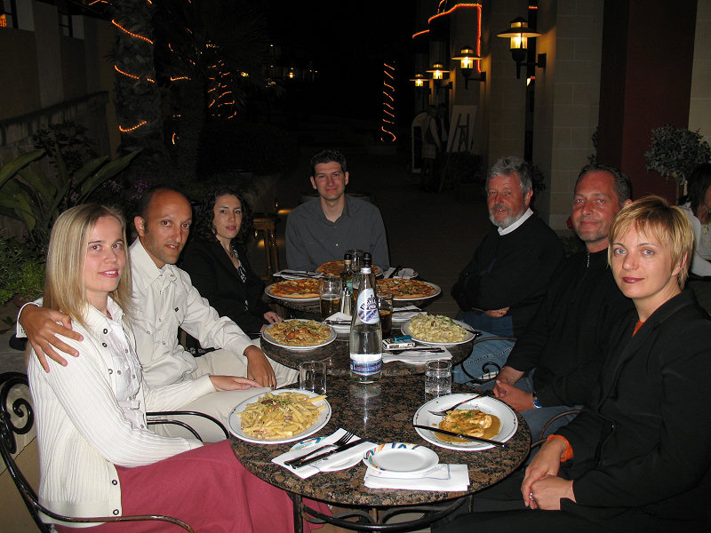 Last DInner on Saturday 9th April at a fine restaurant with a varied choice of good-tasting Pasta and Pizza. Staff nice and helpful. If the restaurant owner gives me a some money I will advertise its name :-)